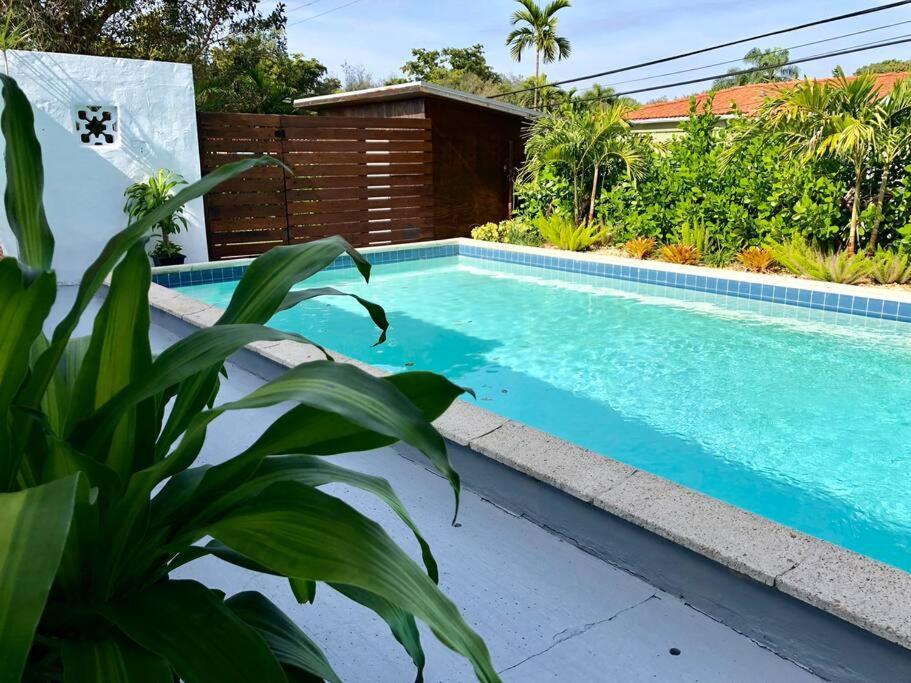 House With Pool, 10 Mins Drive To The Beach! Villa Miami Shores Ngoại thất bức ảnh